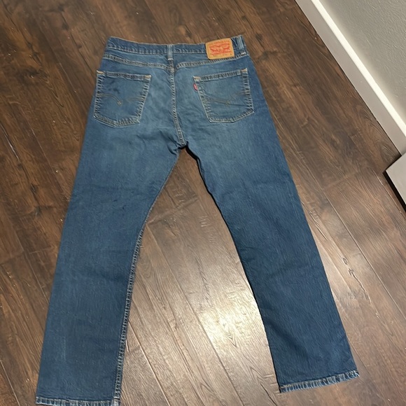 Blue Levi’s jeans - Picture 3 of 3